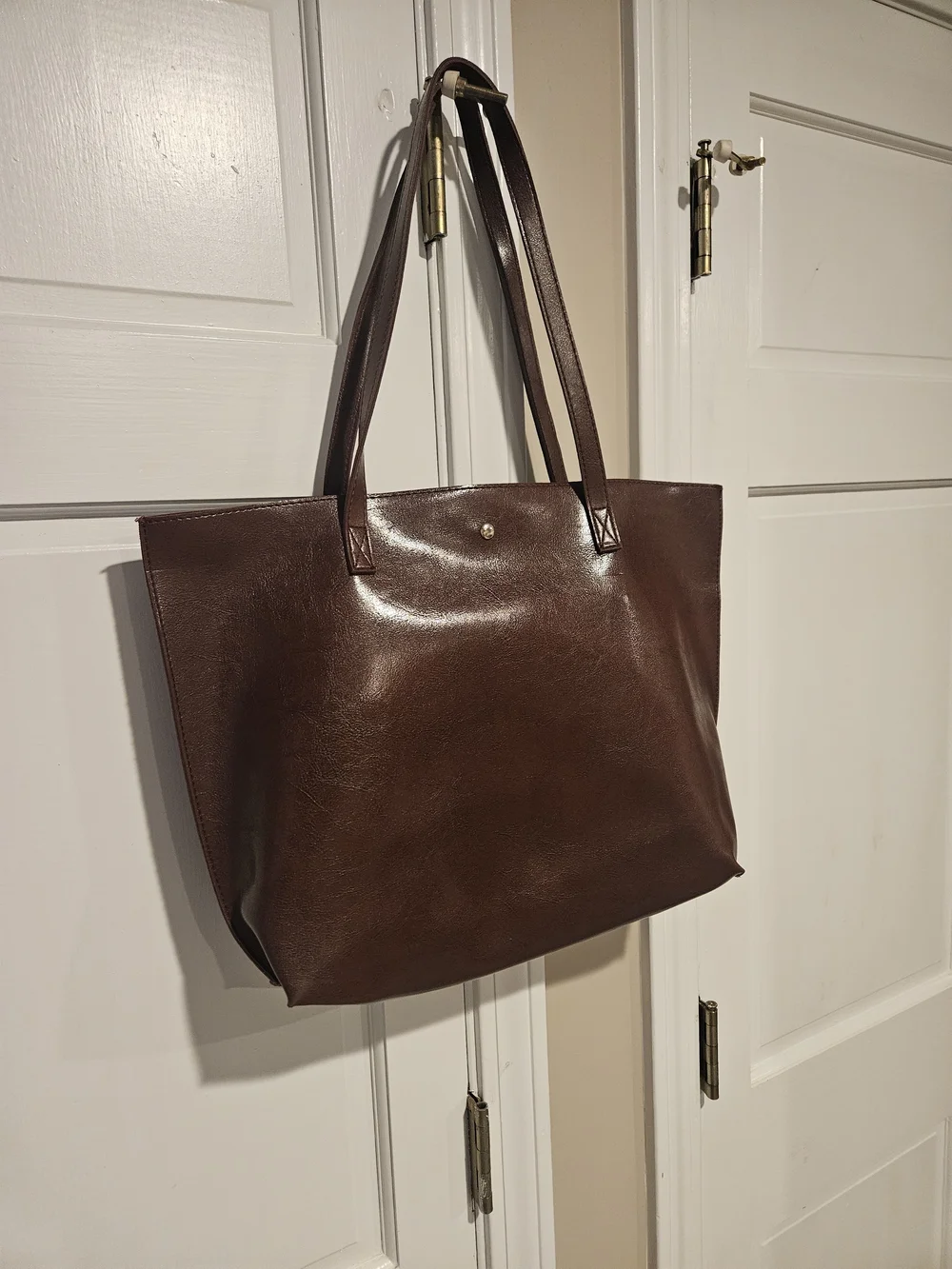 Classic Brown Leather Tote Bag - Spacious Everyday Carry